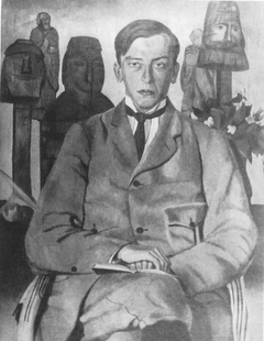 Portrait of Tadeusz Nalepinski, with sculptures