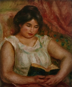 Gabrielle lisant by Auguste Renoir