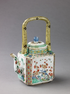 Covered wine pot or teapot by Anonymous