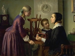 En husmoder ved sin båndvæv taler med to børn