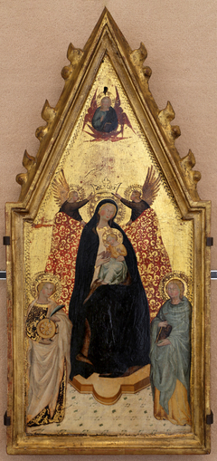 La Vierge à l'Enfant couronnée par deux anges by Pietro di Ruffolo