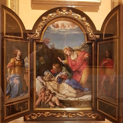 Portable Altarpiece with Pietà and Saints